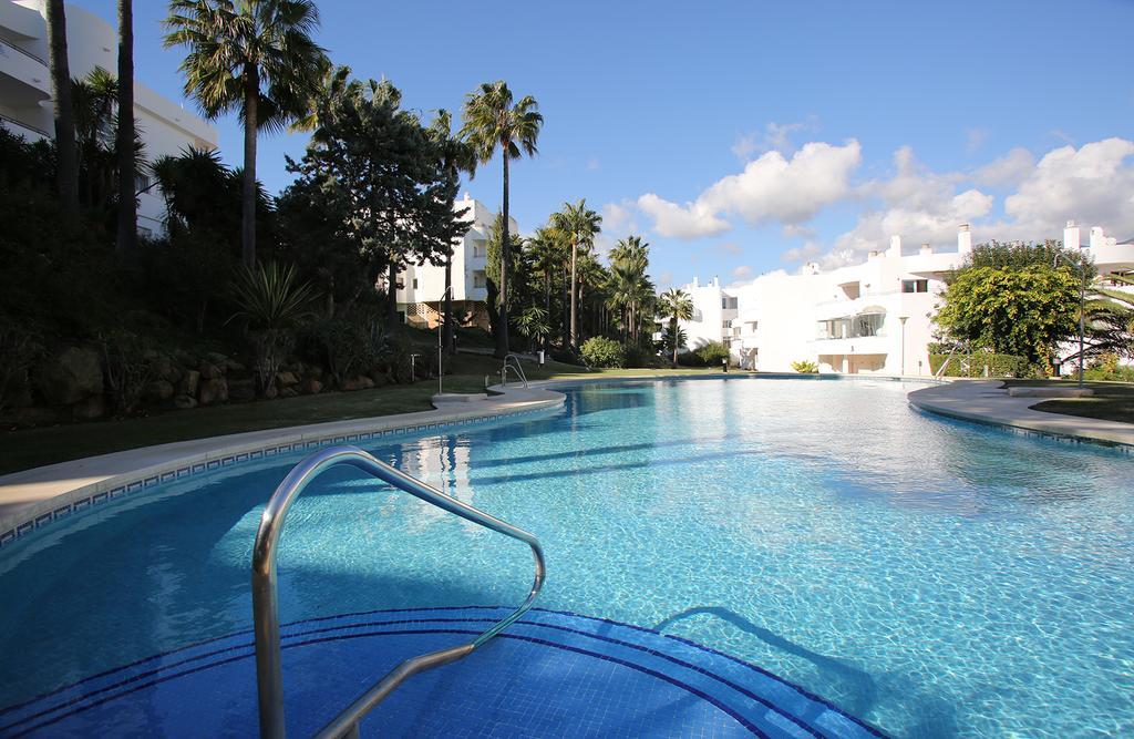 Sunny Golf Apartment Estepona Esterno foto