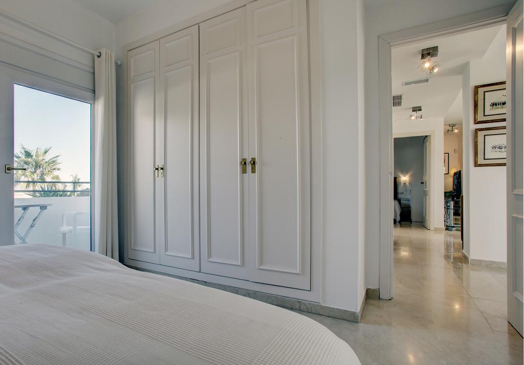 Sunny Golf Apartment Estepona Esterno foto